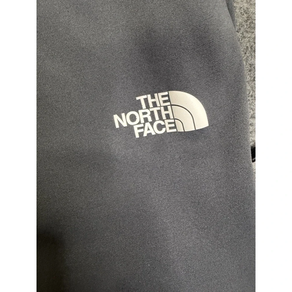 Men's The North Face Gray Sweat Shorts Size XL Zipper Pocket Hiking